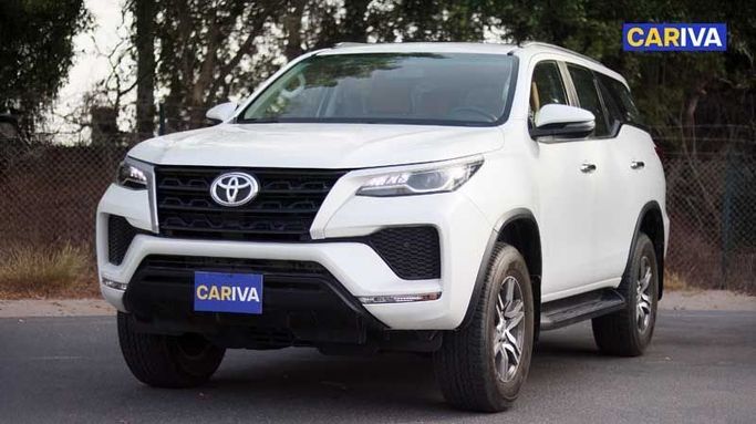 Used Toyota Fortuner II Facelift, 2.7 l, 2023 in Dubai by Cariva Used Cars , White color. GCC Specs | AUTO.AE