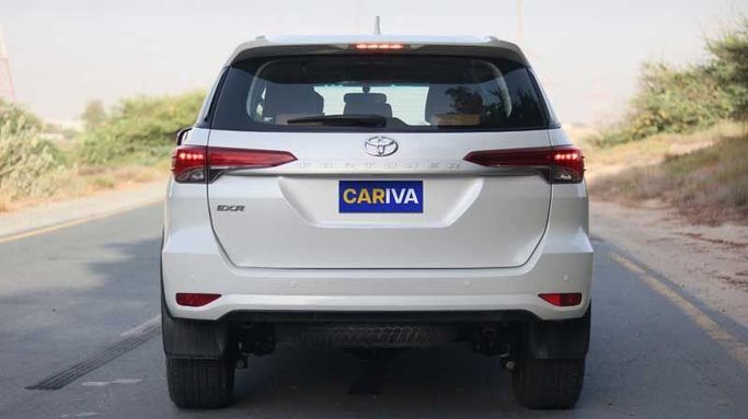 Used Toyota Fortuner II Facelift, 2.7 l, 2023 in Dubai by Cariva Used Cars , White color. GCC Specs | AUTO.AE