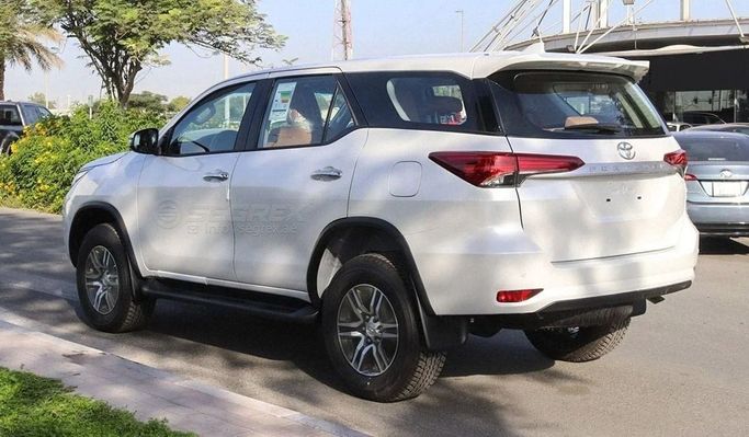 New Toyota Fortuner II Facelift, 2.7 l, 2025 in Dubai by Segrex Auto, White color. GCC Specs | AUTO.AE