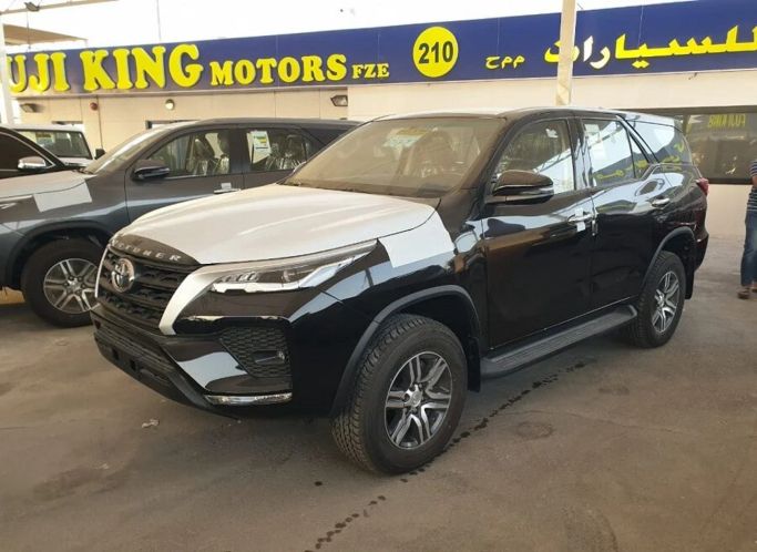 جديدة Toyota Fortuner فيس ليفت الثاني, 2.7 l, 2024 في في دبي من Fuji King Motors FZCO، اللون أسود. مواصفات الخليج | AUTO.AE | إعلان #230255
