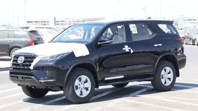 جديدة Toyota Fortuner شد الوجه الثاني, 2.7 l, 2025 في في دبي من Maqbool Motors FZCO، اللون أسود. مواصفات الخليج | AUTO.AE