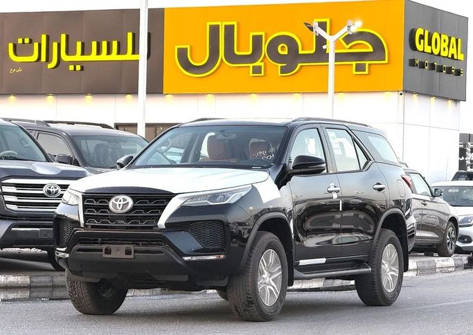 Новый Toyota Fortuner II Рестайлинг, 2.7 л, 2026 в Дубае от Global Motors Черный цвет. GCC | AUTO.AE
