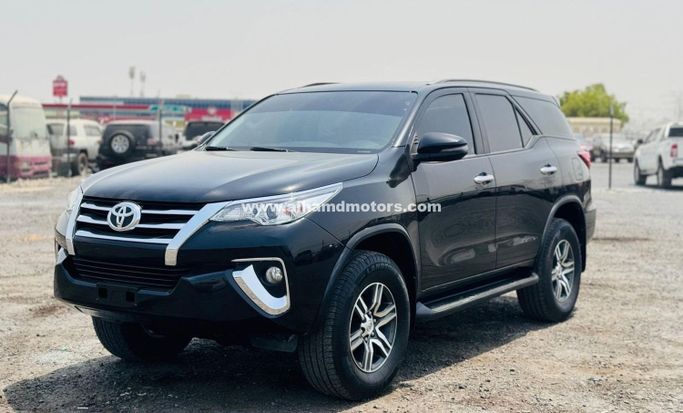 Подержанный Toyota Fortuner II, 2.7 л, 2018 в Дубае от Alhamd Motors Черный цвет.  | AUTO.AE | Объявление #258646