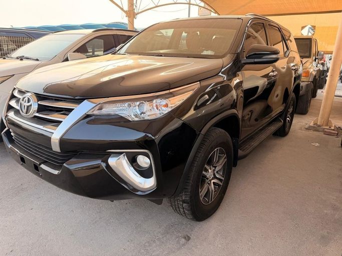 مستعملة Toyota Fortuner ثانياً, 2.7 l, 2020 في في دبي من HH MOTORS CORPORATION، اللون أسود. مواصفات الخليج | AUTO.AE | إعلان #260065
