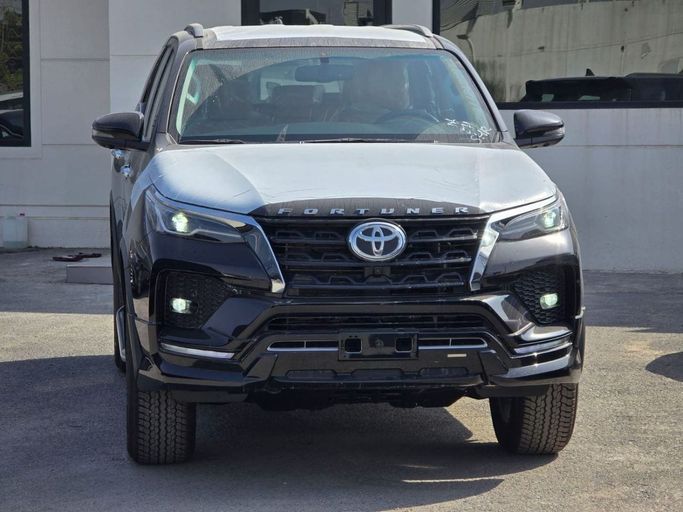 جديدة Toyota Fortuner فيس ليفت الثاني, 4.0 l, 2026 في في دبي من Mercury Global FZCO، اللون أسود. مواصفات الخليج | AUTO.AE | إعلان #268934