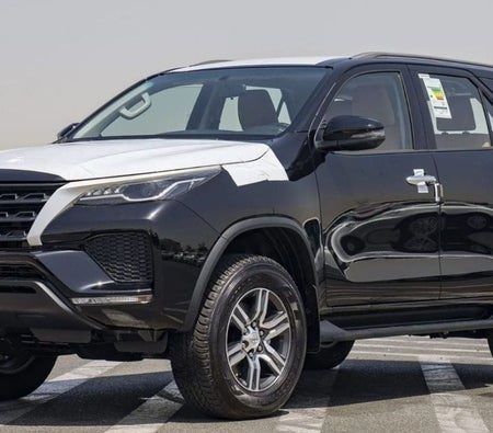 جديدة Toyota Fortuner فيس ليفت الثاني, 4.0 l, 2024 في في دبي من TARGET MOTORS FZE، اللون أسود. مواصفات الخليج | AUTO.AE | إعلان #269165
