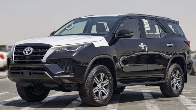 Новый Toyota Fortuner II Рестайлинг, 2.7 л, 2024 в Дубае от TARGET MOTORS FZE Черный цвет. GCC | AUTO.AE | Объявление #269697