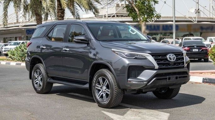 New Toyota Fortuner II Facelift, 2.7 l, 2023 in Dubai by TARGET MOTORS FZE, Grey color. GCC Specs | AUTO.AE | Listing #270137