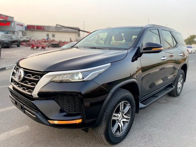 مستعملة Toyota Fortuner فيس ليفت الثاني, 2.7 l, 2022 في في دبي من Shalimar، اللون أسود. مواصفات الخليج | AUTO.AE | إعلان #271549