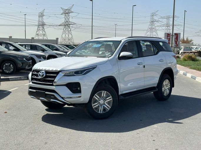 جديدة Toyota Fortuner فيس ليفت الثاني, 4.0 l, 2026 في في دبي من Al Marid Motors، اللون أبيض.  | AUTO.AE | إعلان #273106