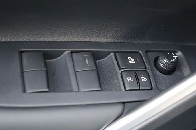 Новый Toyota Frontlander, 2.0 л, 2025 в Дубае от Top Euro Cars Золотистый цвет.  | AUTO.AE