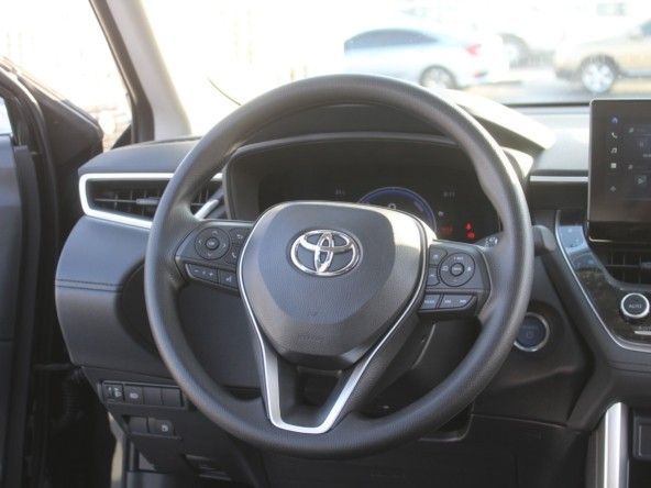 Новый Toyota Frontlander, 2.0 л, 2023 в Дубае от Titanum Cars Черный цвет. Other | AUTO.AE