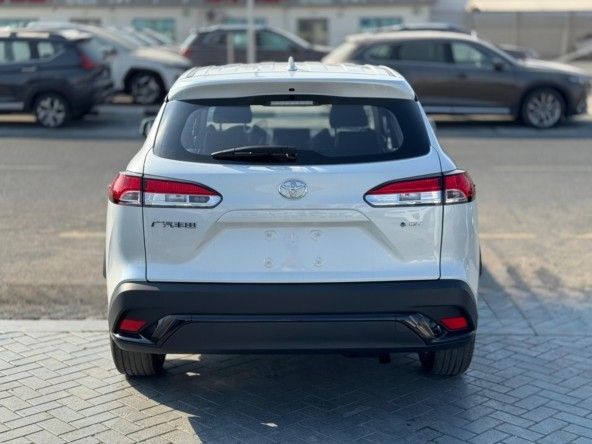 Новый Toyota Frontlander, 2.0 л, 2024 в Дубае от Titanum Cars Белый цвет. Other | AUTO.AE