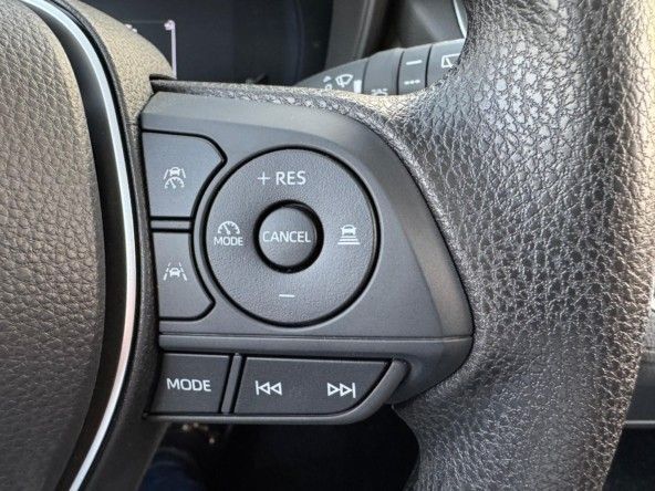 Новый Toyota Frontlander, 2.0 л, 2024 в Дубае от Titanum Cars Белый цвет. Other | AUTO.AE