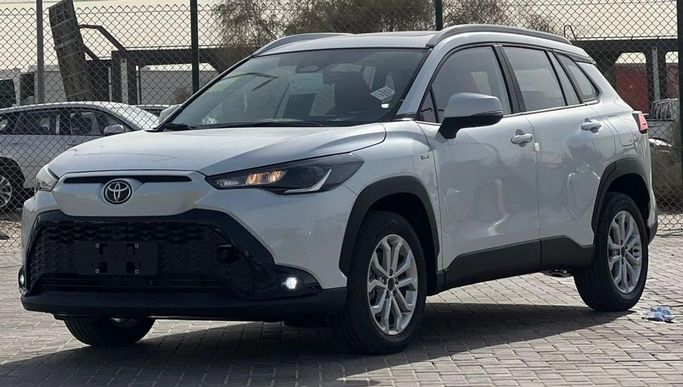 New Toyota Frontlander, 2.0 l, 2025 in Dubai by World Center Motors FZE, White color. Other | AUTO.AE