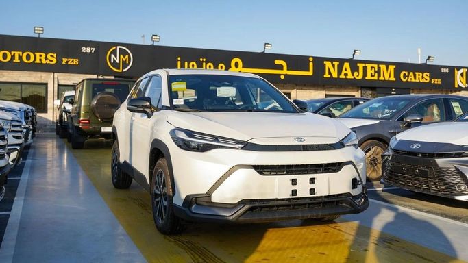 Новый Toyota Frontlander, 2.0 л, 2025 в Дубае от GT MOTORS Белый цвет. GCC | AUTO.AE