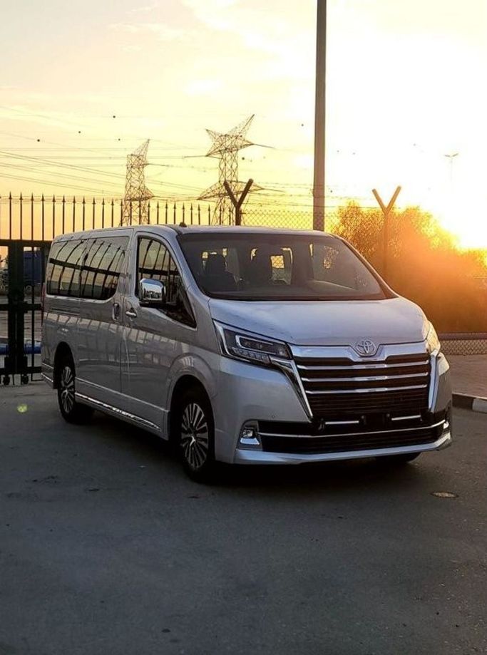 New Toyota Granvia II, 3.5 l, 2023 in Dubai by Mohamed Hakim Motors, Silver color. GCC Specs | AUTO.AE