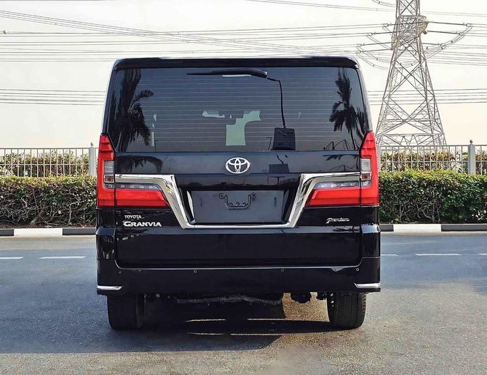 Новый Toyota Granvia II, 3.5 л, 2023 в Дубае от SK Motors Черный цвет. GCC | AUTO.AE