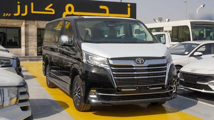 Новый Toyota Granvia II, 3.5 л, 2025 в Дубае от Najem Motors Черный цвет. GCC | AUTO.AE