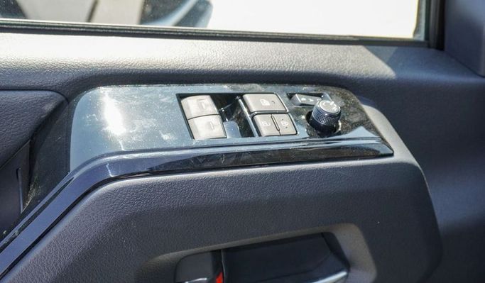 New Toyota Granvia II, 3.5 l, 2025 in Dubai by Najem Motors, Black color. GCC Specs | AUTO.AE