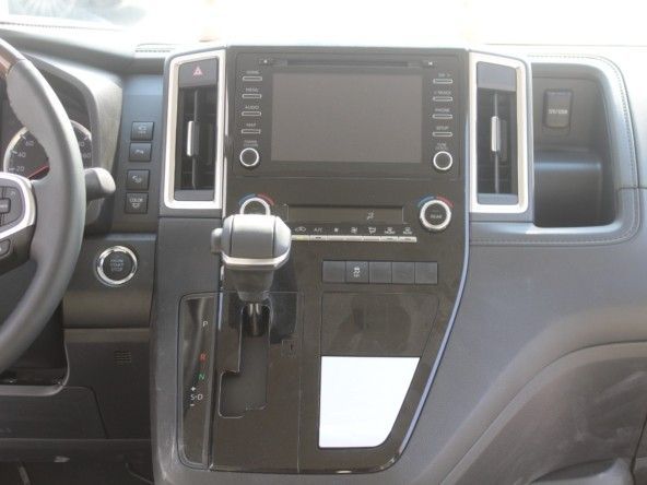 Новый Toyota Granvia II, 3.5 л, 2023 в Дубае от Titanum Cars Белый цвет. Other | AUTO.AE