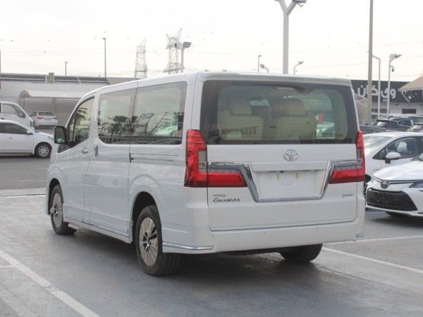 Новый Toyota Granvia II, 3.5 л, 2023 в Дубае от Titanum Cars Белый цвет. Other | AUTO.AE