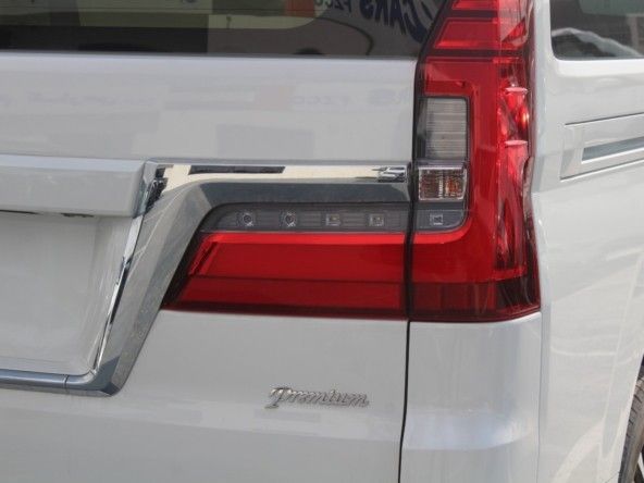 Новый Toyota Granvia II, 3.5 л, 2023 в Дубае от Titanum Cars Белый цвет. Other | AUTO.AE