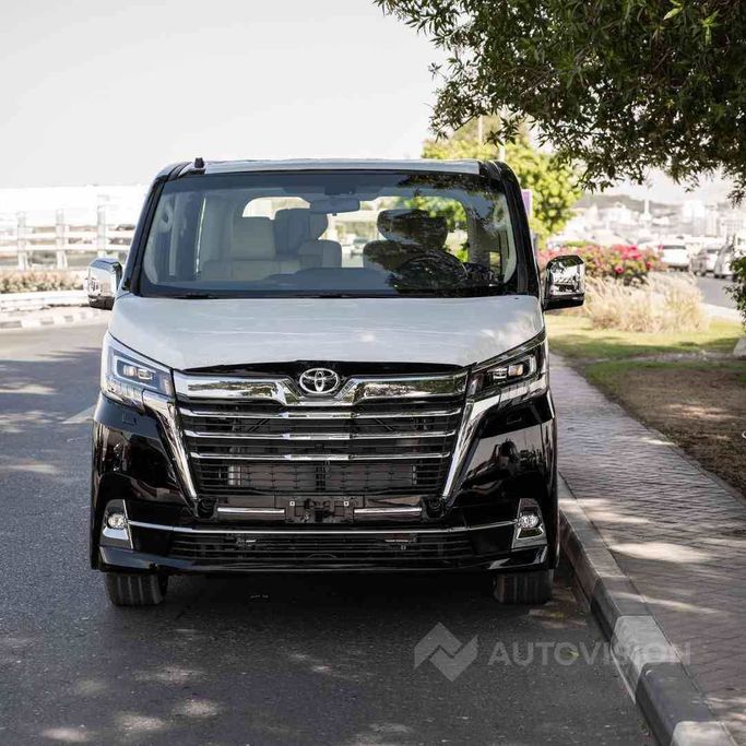 جديدة Toyota Granvia ثانياً, 3.5 l, 2025 في في دبي من Auto Vision LLC، اللون أسود.  | AUTO.AE