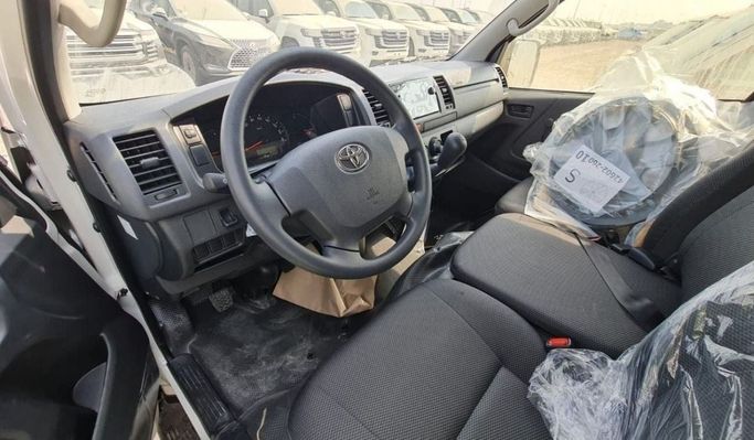 New Toyota HiAce H200 Facelift, 2.0 l, 2024 in Dubai by Mohamed Hakim Motors, White color. GCC Specs | AUTO.AE