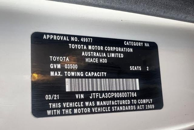 Подержанный Toyota HiAce H300, 2.8 л, 2021 в Дубае от Alhamd Motors Белый цвет. Other | AUTO.AE