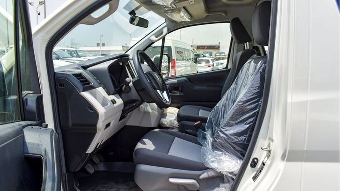 Новый Toyota HiAce H300, 3.5 л, 2024 в Дубае от Najem Motors Белый цвет. GCC | AUTO.AE
