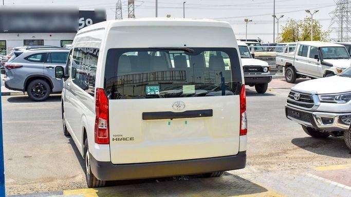 Новый Toyota HiAce H300, 3.5 л, 2024 в Дубае от Najem Motors Белый цвет. GCC | AUTO.AE