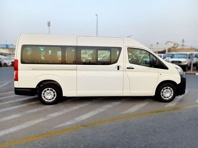 Новый Toyota HiAce H300, 3.5 л, 2025 в Дубае от Soltan Auto Белый цвет. GCC | AUTO.AE