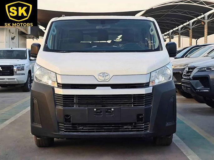 Новый Toyota HiAce H300, 3.5 л, 2025 в Дубае от SK Motors Белый цвет. GCC | AUTO.AE