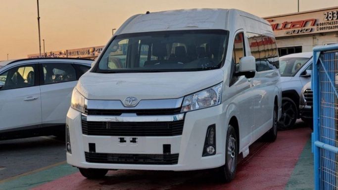 Новый Toyota HiAce H200 Рестайлинг, 3.0 л, 2025 в Дубае от Soltan Auto Белый цвет. Other | AUTO.AE