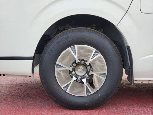 New Toyota HiAce H200 Facelift, 3.0 l, 2025 in Dubai by Soltan Auto, White color. Other | AUTO.AE