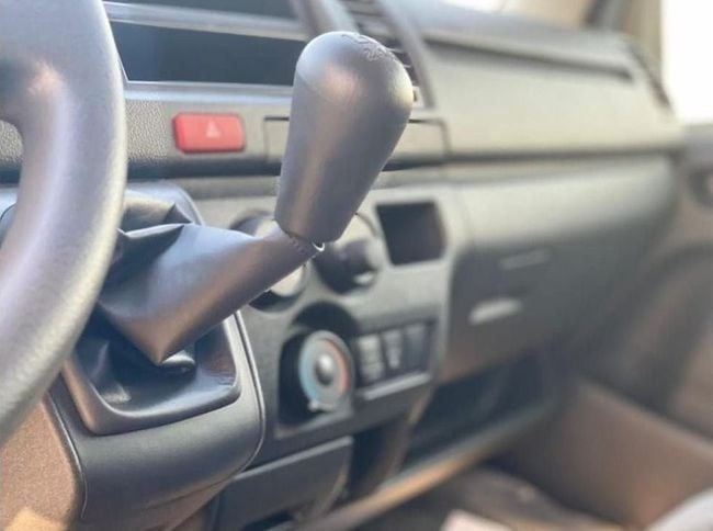 New Toyota HiAce H200 Facelift, 3.0 l, 2025 in Dubai by Soltan Auto, White color. Other | AUTO.AE