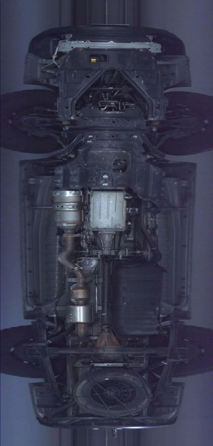 New Toyota HiAce H200 Facelift, 3.0 l, 2016 in Dubai by SK Motors, Grey color. Japanese Specs | AUTO.AE