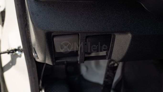 Новый Toyota HiAce H200 Рестайлинг, 3.0 л, 2025 в Дубае от Milele Белый цвет. Other | AUTO.AE