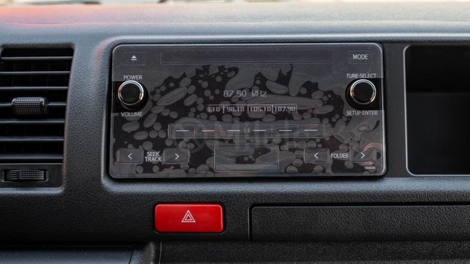 Новый Toyota HiAce H200 Рестайлинг, 3.0 л, 2025 в Дубае от Milele Белый цвет. Other | AUTO.AE