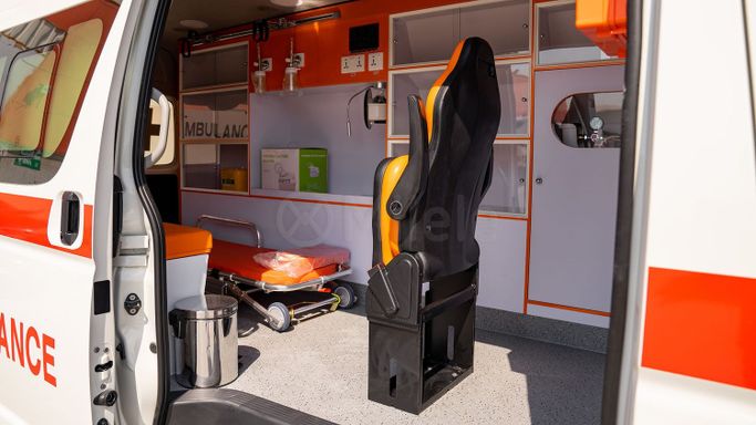 Новый Toyota HiAce H200 Рестайлинг, 3.0 л, 2025 в Дубае от Milele Белый цвет. Other | AUTO.AE