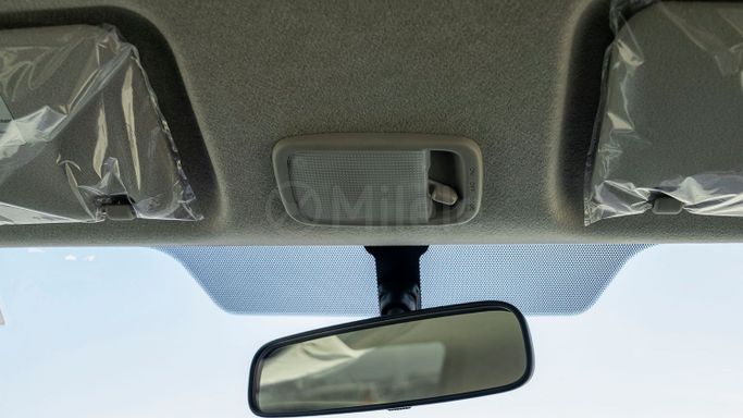 Новый Toyota HiAce H200 Рестайлинг, 3.0 л, 2025 в Дубае от Milele Белый цвет. Other | AUTO.AE