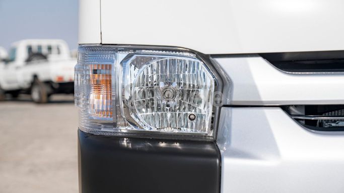 New Toyota HiAce H200 Facelift, 3.0 l, 2025 in Dubai by Milele, White color. Other | AUTO.AE