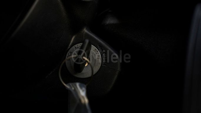 Новый Toyota HiAce H200 Рестайлинг, 3.0 л, 2024 в Дубае от Milele Белый цвет. Other | AUTO.AE