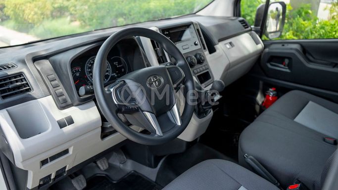 Новый Toyota HiAce H300, 3.5 л, 2022 в Дубае от Milele Белый цвет. Other | AUTO.AE