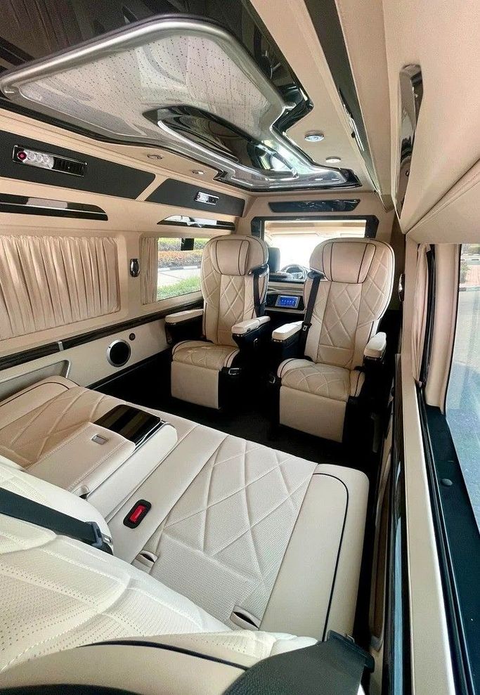 Used Toyota HiAce H300, 3.5 l, 2023 in Dubai by 66 Motors, Black color. Chinese Specs | AUTO.AE