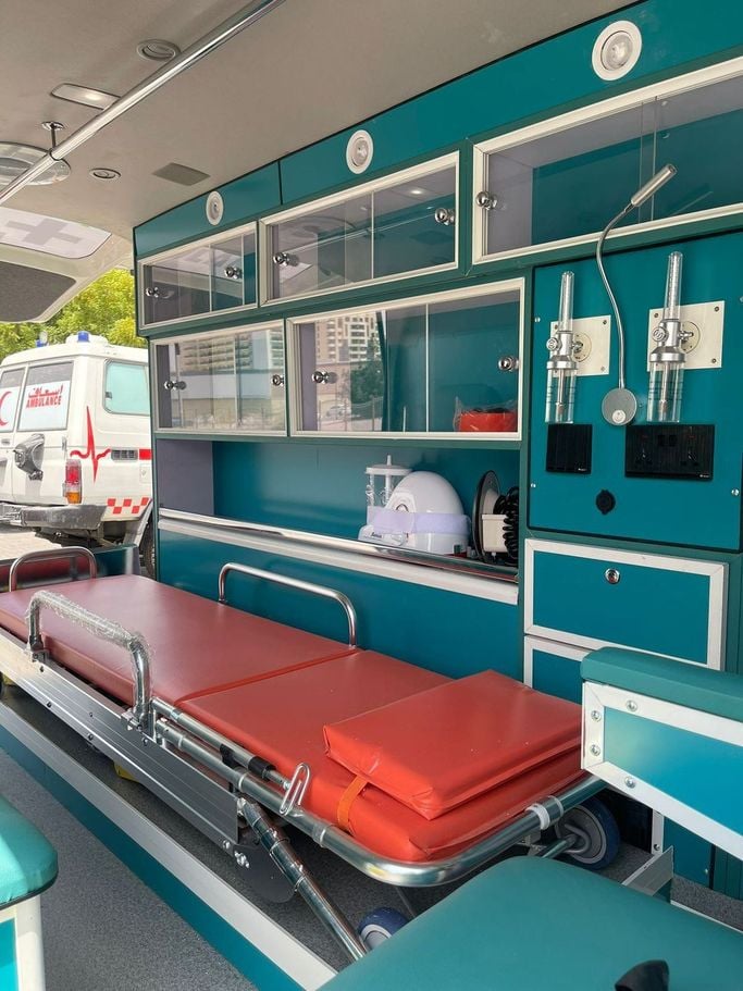 New Toyota HiAce H300, 3.5 l, 2025 in Dubai by Al Saleh Medical Equipment Maintenance, White color. GCC Specs | AUTO.AE