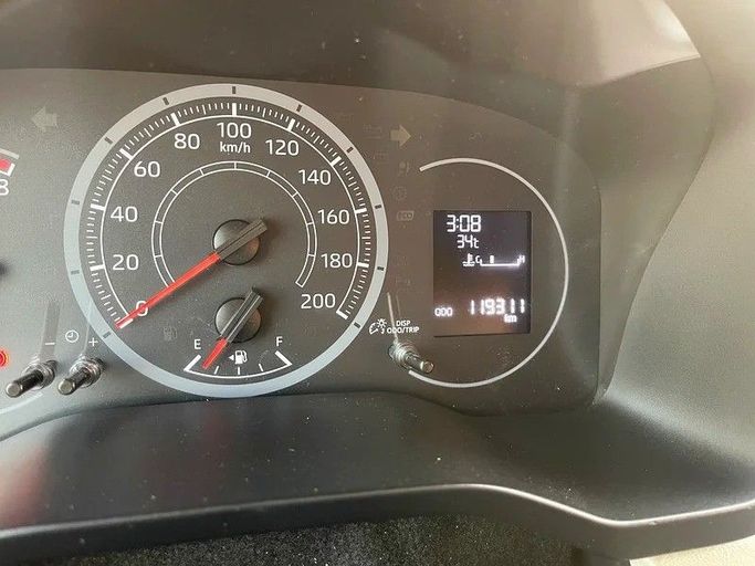 Подержанный Toyota HiAce H300, 3.5 л, 2020 в Дубае от Shalimar Белый цвет. GCC | AUTO.AE