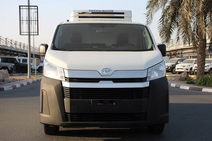 Used Toyota HiAce H200 Facelift, 2.0 l, 2020 in Dubai by SZS Auto Planet, White color. GCC Specs | AUTO.AE