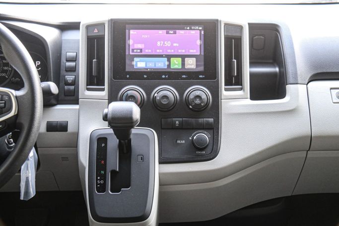 Новый Toyota HiAce H300, 3.5 л, 2025 в Дубае от Atlantic Motors FZCO Белый цвет.  | AUTO.AE